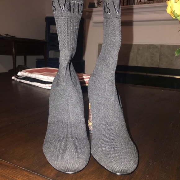 Louis Vuitton’s silhouette - Picture 2 of 5